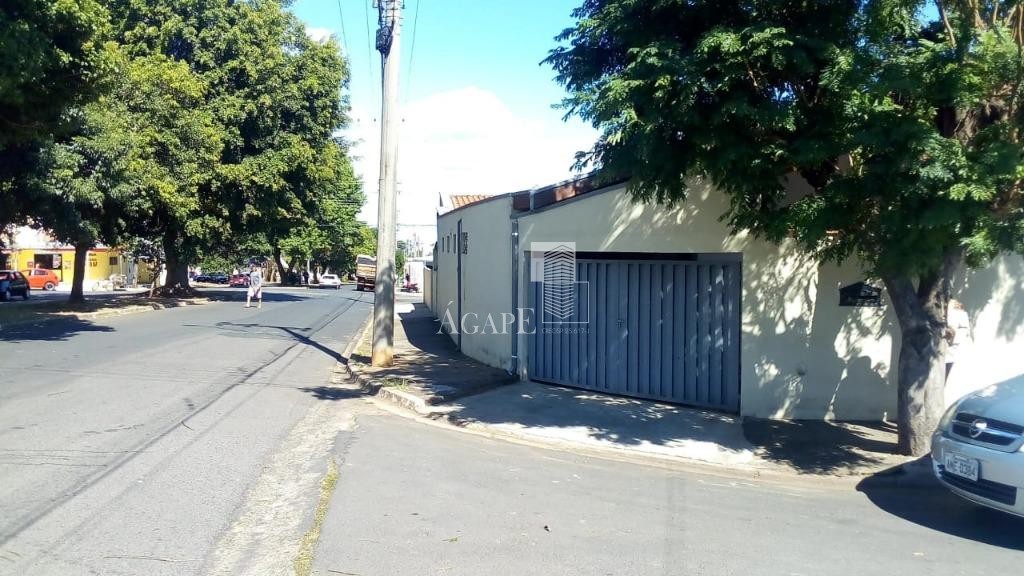 Casa com 3 dormitórios em Artur Nogueira