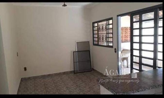 Casa com 2 dormitórios próximo a Lagoa dos Pássaros Artur Nogueira
