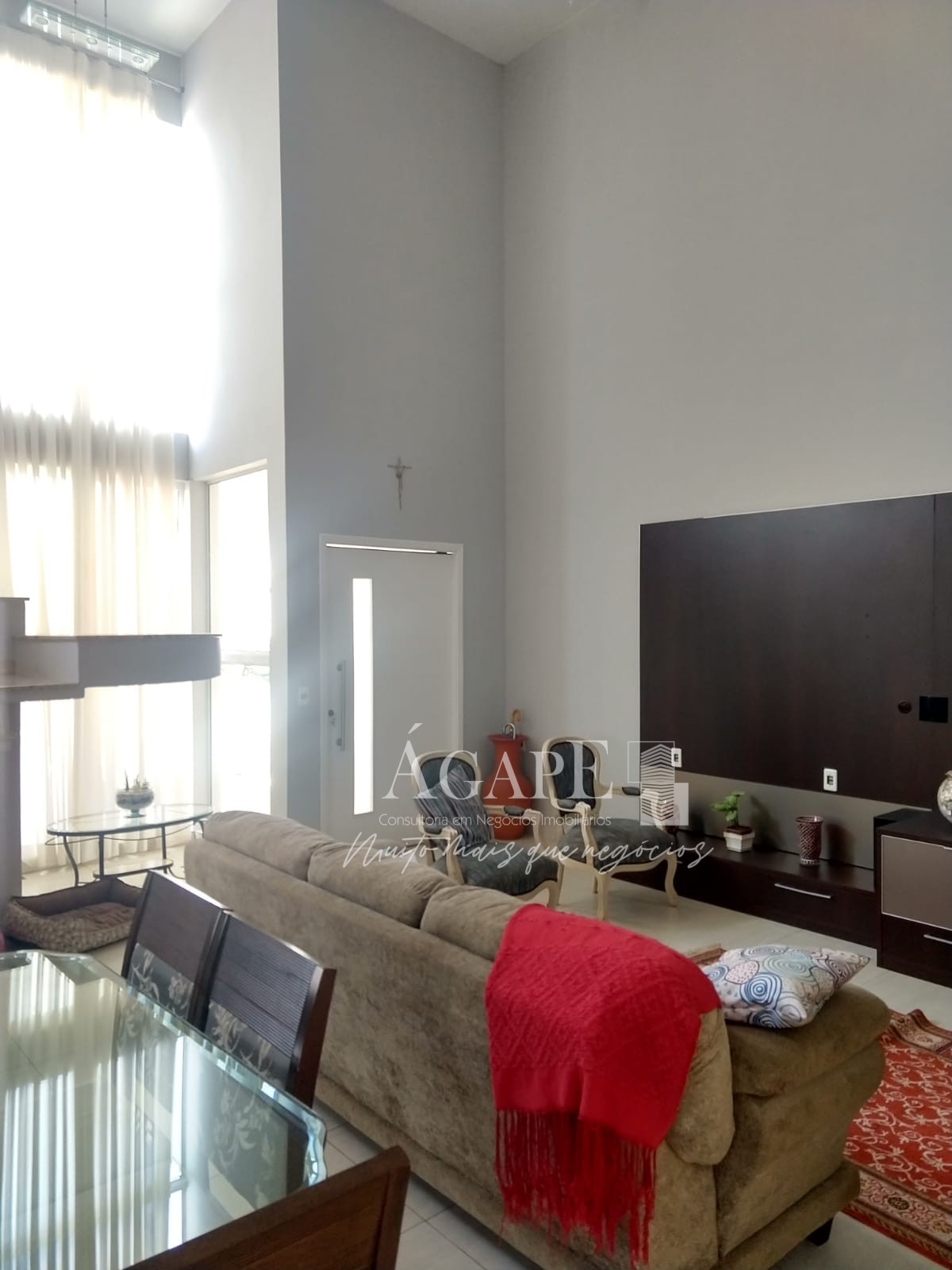 Casa com  2 suítes em Artur Nogueira