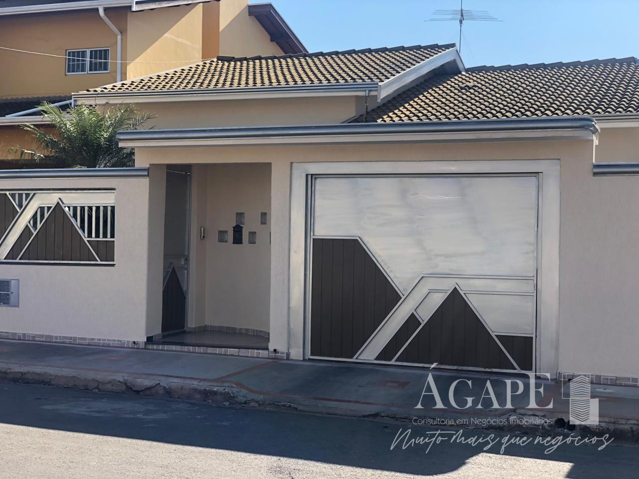 Casa com 3 dormitórios em Artur Nogueira próximo a Lagoa dos Pássaros