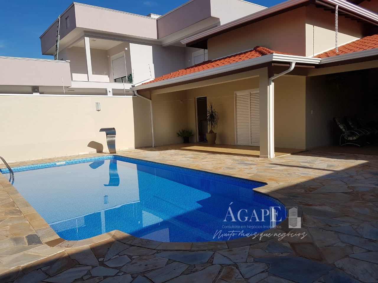 Casa com 3 dormitórios em Artur Nogueira