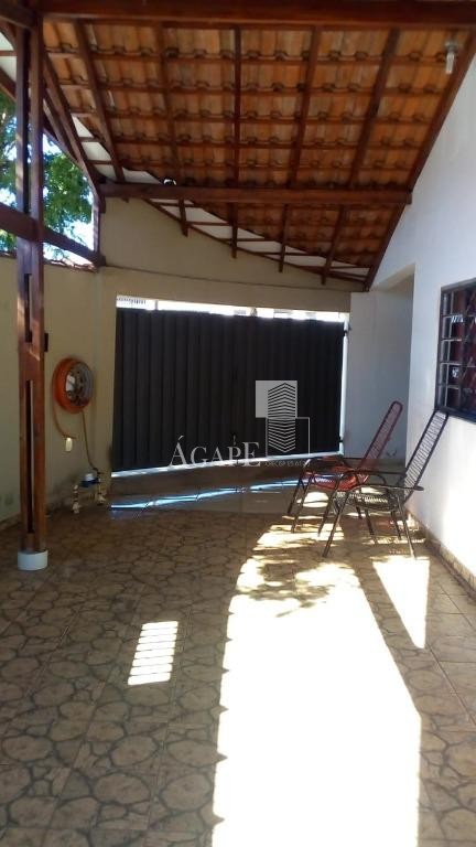 Casa com 3 dormitórios em Artur Nogueira