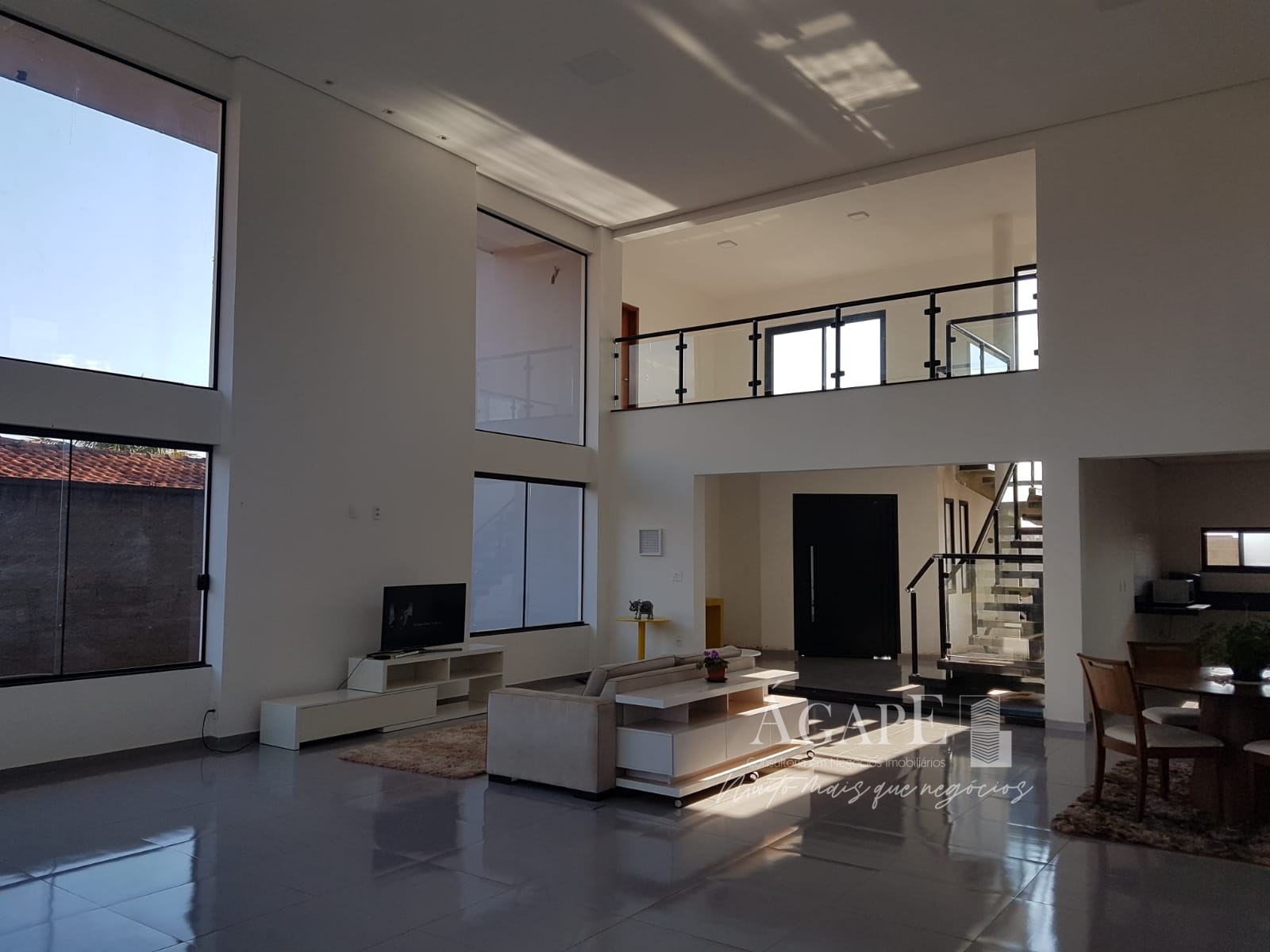 Casa com 5 suítes em Artur Nogueira