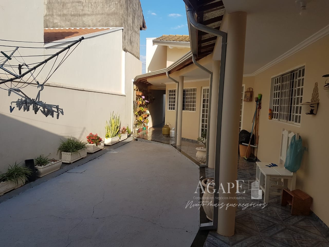 Casa com 3 dormitórios em Artur Nogueira próximo a Lagoa dos Pássaros