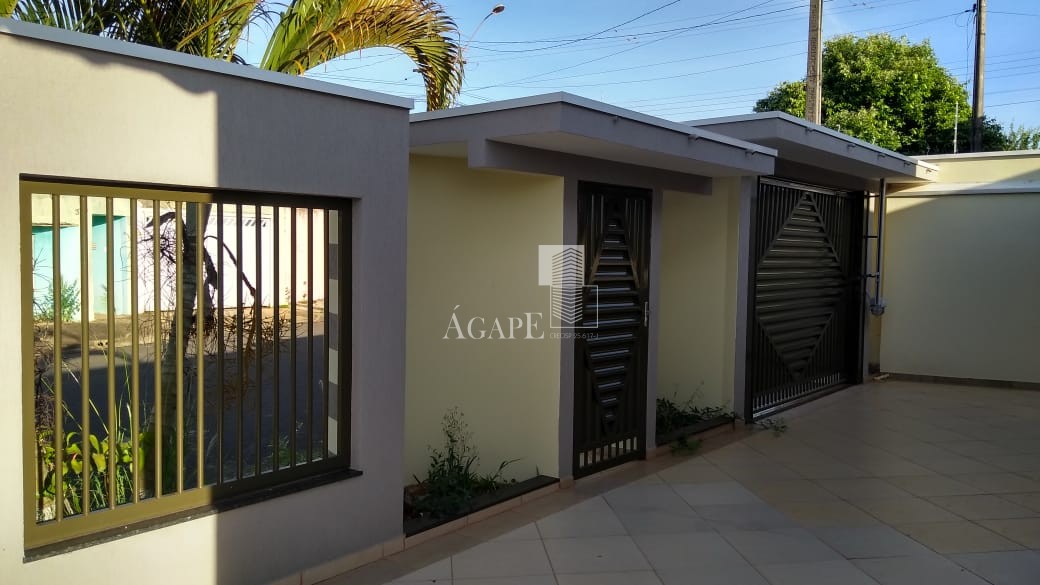 Casa com 3 dormitórios em Artur Nogueira