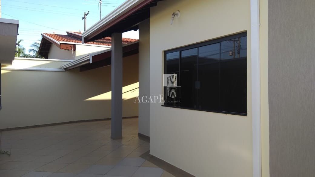 Casa com 3 dormitórios em Artur Nogueira