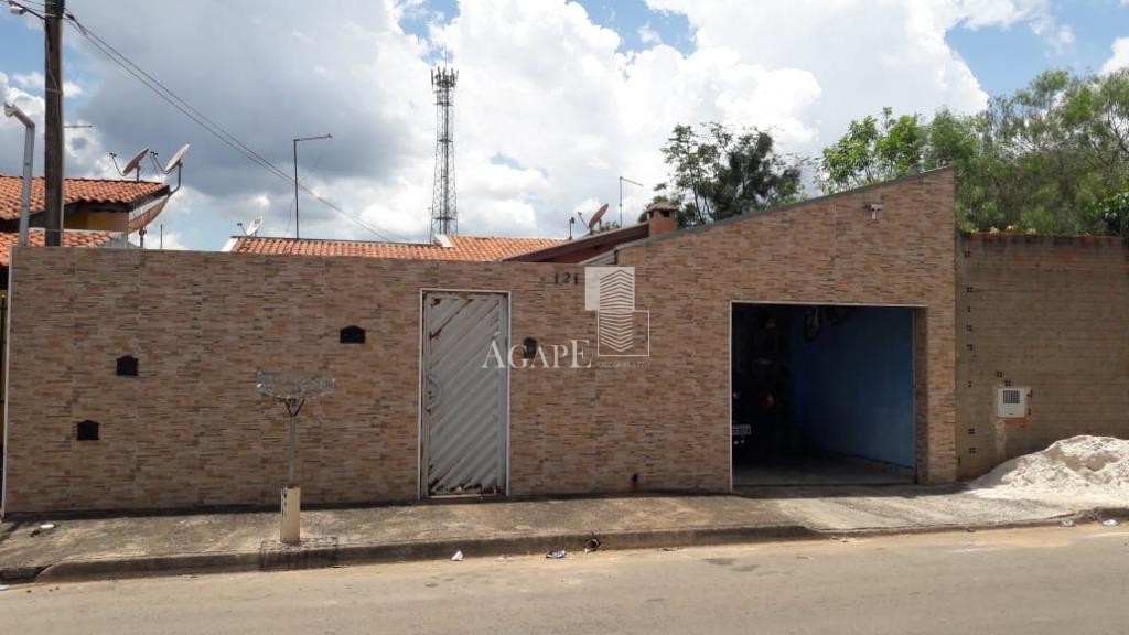 Casa com 2 dormitórios