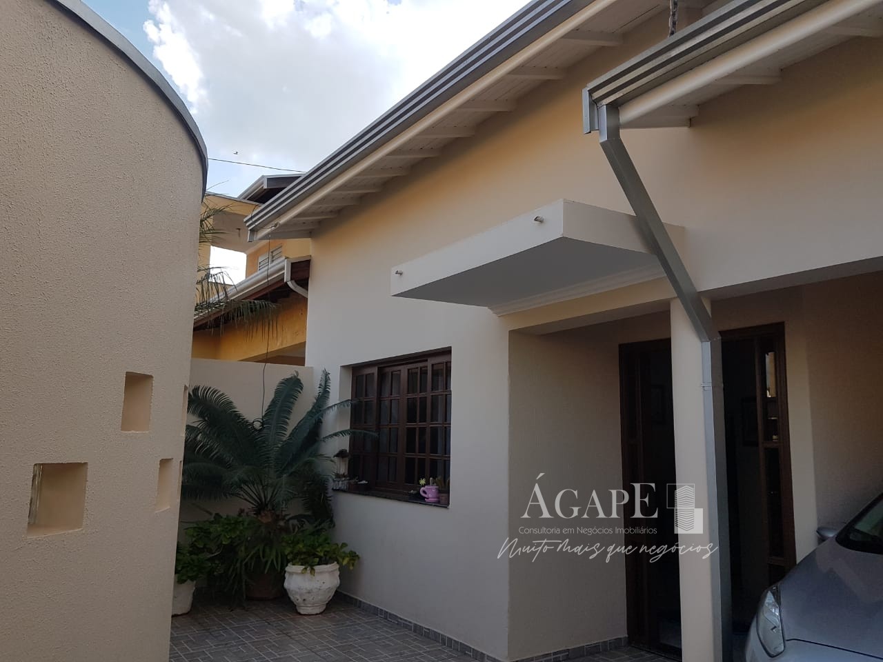 Casa com 3 dormitórios em Artur Nogueira próximo a Lagoa dos Pássaros