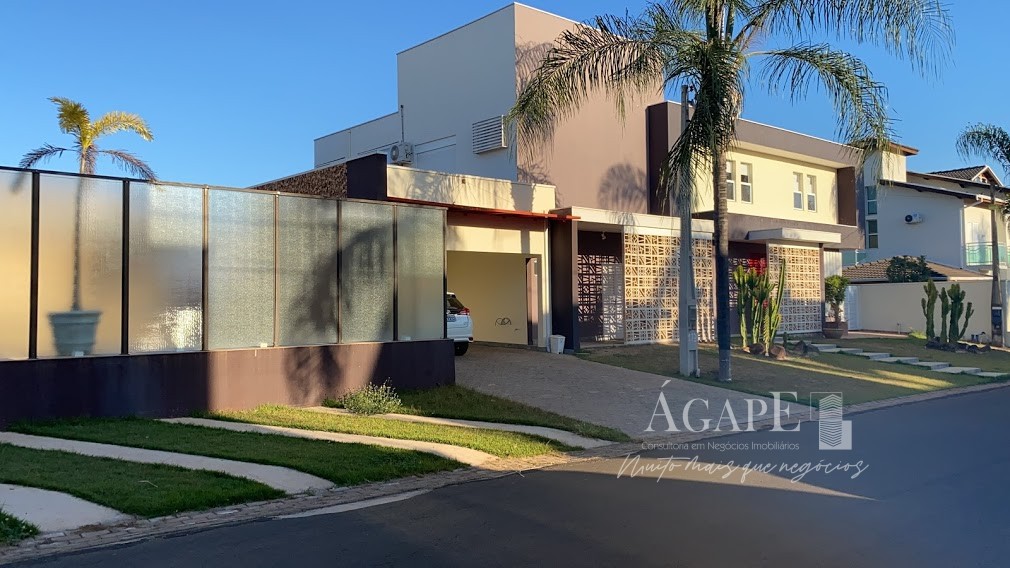 Casa com 5 dormitórios em Artur Nogueira